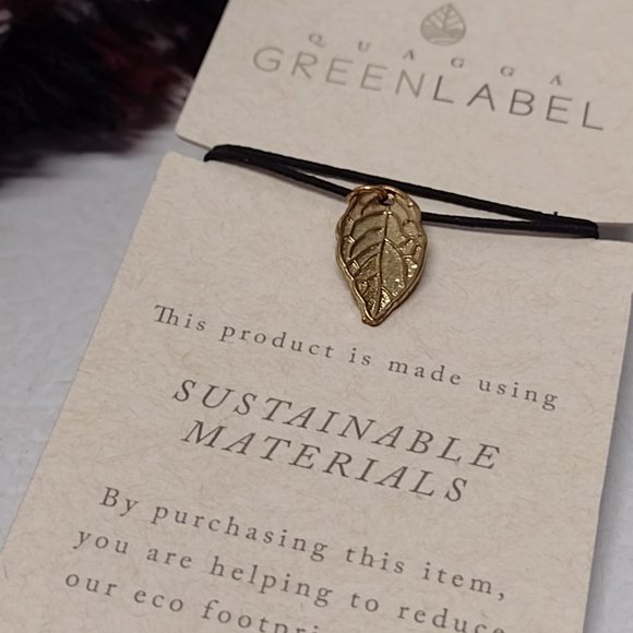 NWT! Quagga Green Label Blanket Wrap - Red, Black & White Plaid - Picture 8 of 8